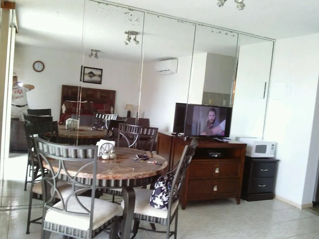 Beach Front At Coral Beach Condos San Juan Apartmán